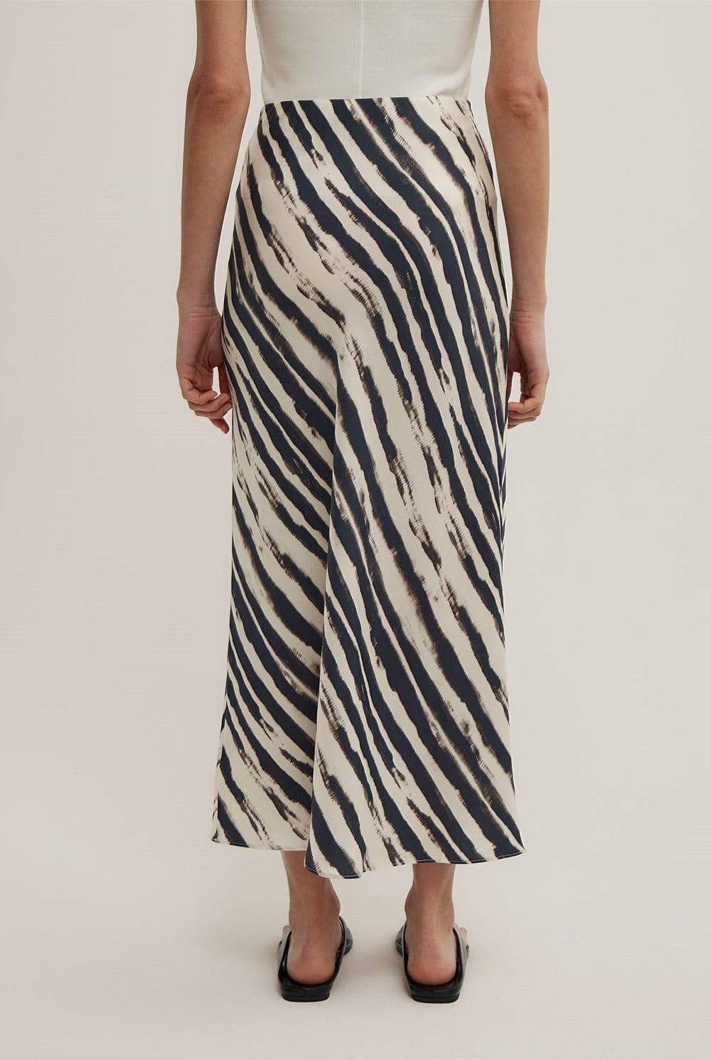 Witchery skirt / Size 8