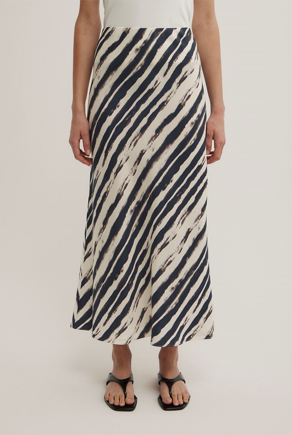 Witchery skirt / Size 8