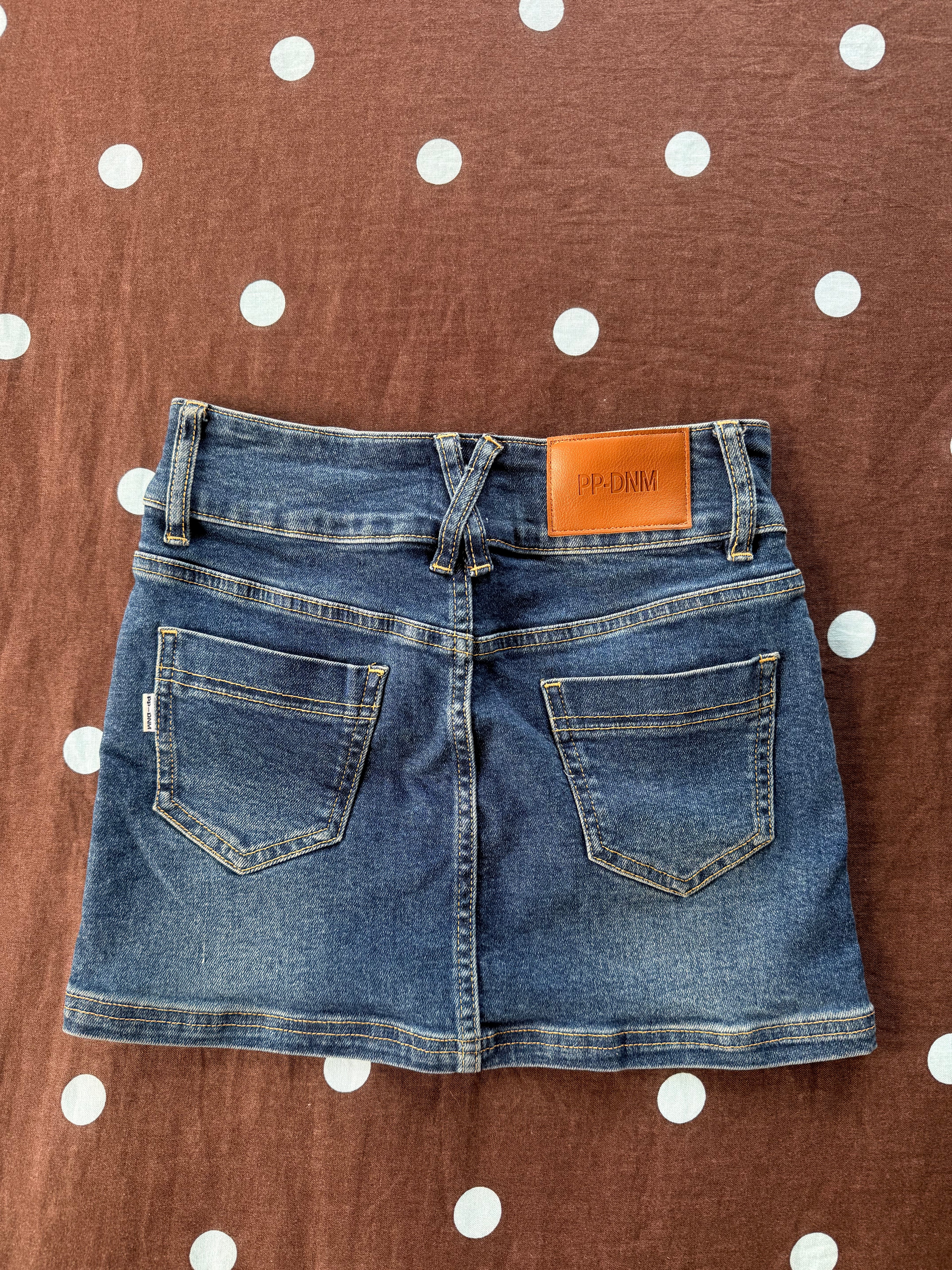 Princess Polly Skirt / Size 6