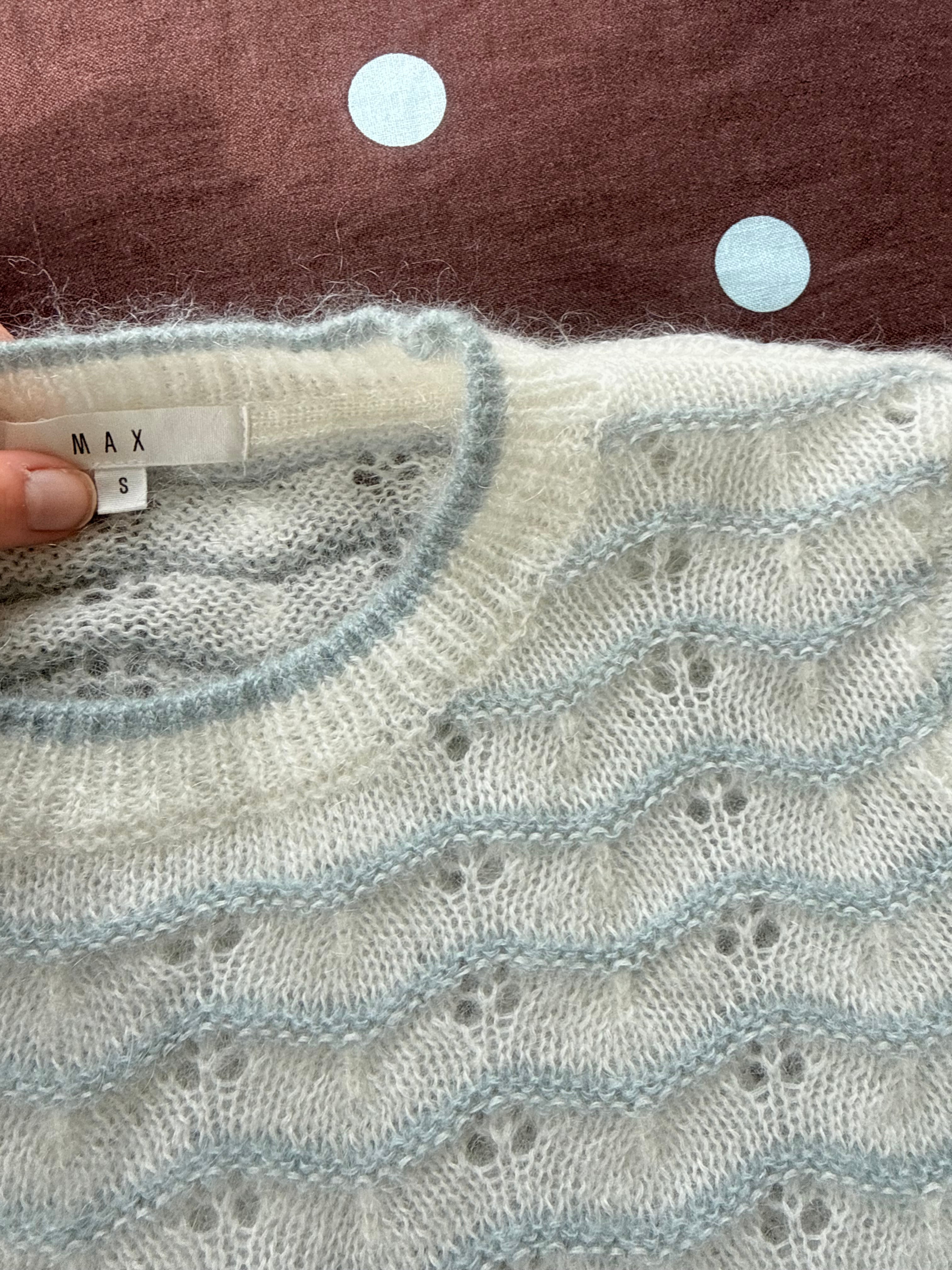 Max Knit / Size Small